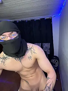 Snapshot of kenshintr chatting on November 18, 3:12 am kenshintr online show from November 18, 3:12 am