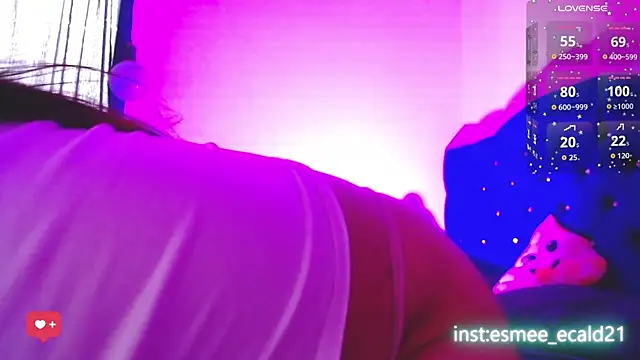 EsmeCaldwel online show from November 12, 7:03 pm