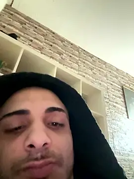 jiggy823 online show from January 8, 9:11 am