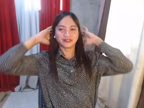 urnaughty cris online show from November 4, 12:21 am