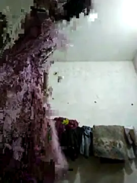 Snapshot of Jooli_cuty chatting on December 19, 3:13 am Jooli cuty online show from December 19, 3:13 am