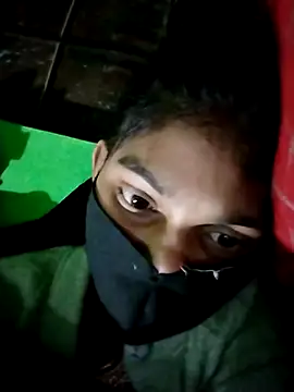 Snapshot of Jooli_cuty chatting on January 8, 6:32 pm Jooli cuty online show from January 8, 6:32 pm