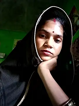 Snapshot of Jooli_cuty chatting on January 17, 7:13 am Jooli cuty online show from January 17, 7:13 am