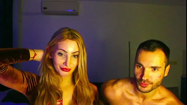 Snapshot of freyatrns chatting on November 5, 7:47 pm freyatrns online show from November 5, 7:47 pm