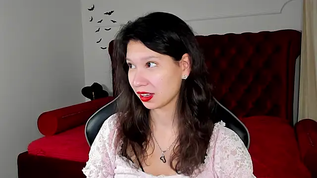 SaraDenars online show from November 17, 5:24 am