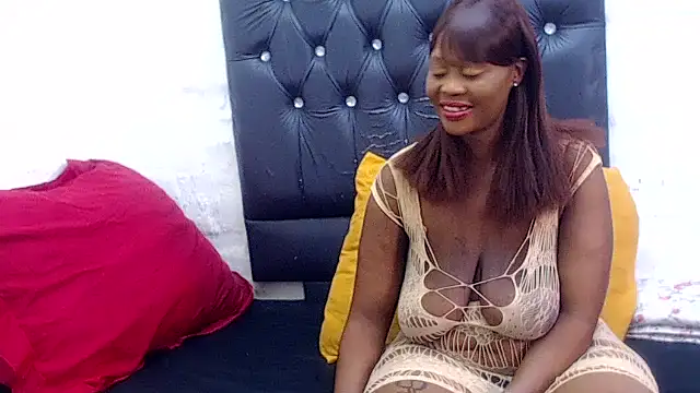 AUGUSTBLOOMxx online show from December 3, 3:43 pm