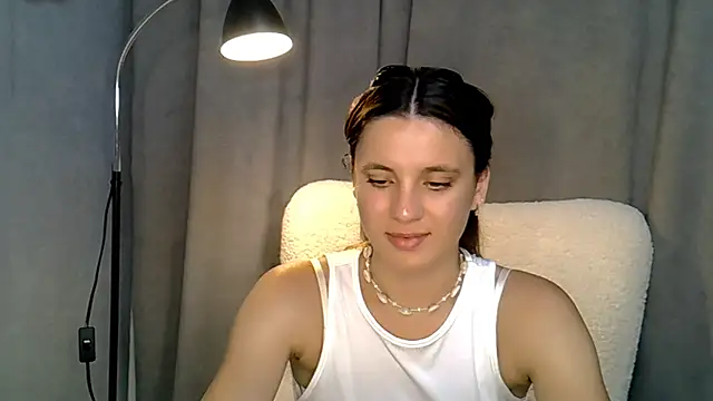 KiraHoney online show from July 1, 9:58 pm