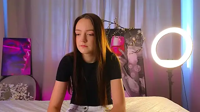 Snapshot of FrancesMason chatting on February 21, 7:42 am FrancesMason online show from February 21, 7:42 am