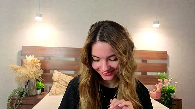 Snapshot of MargieDavidson chatting on February 8, 8:40 am MargieDavidson online show from February 8, 8:40 am