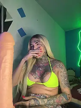 Snapshot of euscarlethotgirl chatting on November 16, 8:58 pm euscarlethotgirl online show from November 16, 8:58 pm