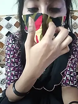 Snapshot of Tamil_White_Rose chatting on May 25, 6:47 pm Tamil White Rose online show from May 25, 6:47 pm