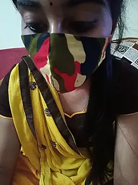 Snapshot of Tamil_White_Rose chatting on May 26, 6:37 pm Tamil White Rose online show from May 26, 6:37 pm
