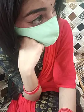 Snapshot of Tamil_White_Rose chatting on July 17, 6:35 pm Tamil White Rose online show from July 17, 6:35 pm