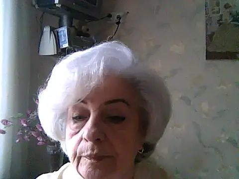 Snapshot of ValeriaKroww chatting on November 19, 9:09 am ValeriaKroww online show from November 19, 9:09 am