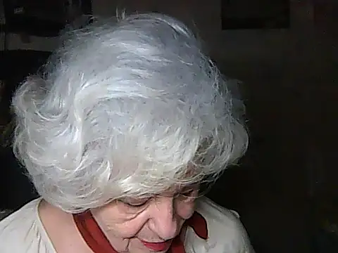 Snapshot of ValeriaKroww chatting on December 2, 6:58 pm ValeriaKroww online show from December 2, 6:58 pm