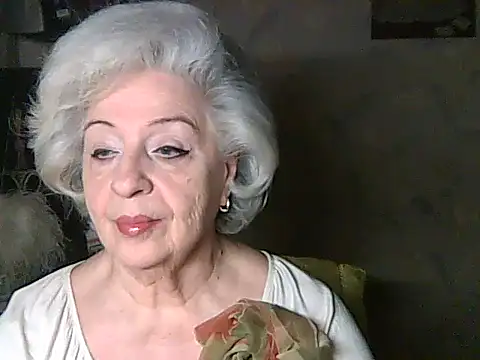 Snapshot of ValeriaKroww chatting on December 19, 7:10 pm ValeriaKroww online show from December 19, 7:10 pm