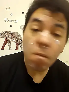 Snapshot of Lobouys chatting on November 8, 7:08 am Lobouys online show from November 8, 7:08 am