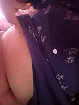 Snapshot of Mathi_cam chatting on January 15, 2:49 am Mathi cam online show from January 15, 2:49 am