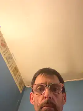 biggdaddyandqueenn online show from December 14, 7:58 am