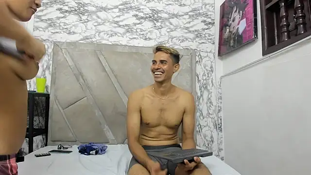 KiraFox1 online show from February 19, 7:54 pm