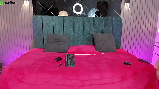 Bella Riverss online show from February 9, 7:18 pm