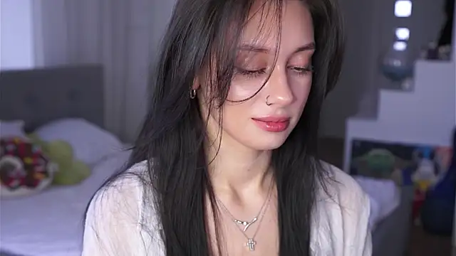 MarvisKuhIo online show from November 13, 5:39 am