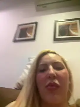 Snapshot of melisboa chatting on July 8, 2:38 am melisboa online show from July 8, 2:38 am