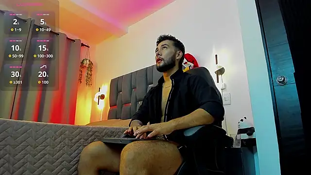 Snapshot of noah_corvelle chatting on December 21, 1:46 am noah corvelle online show from December 21, 1:46 am