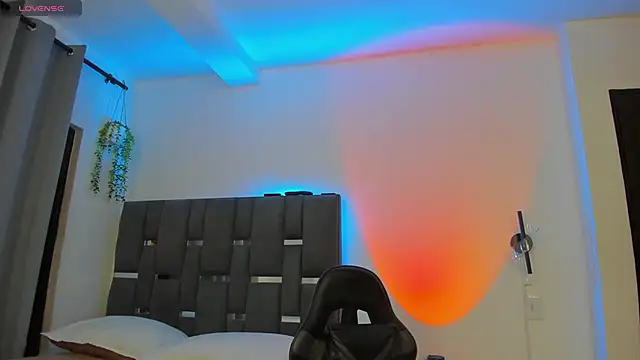 Snapshot of noah_corvelle chatting on February 8, 4:16 am noah corvelle online show from February 8, 4:16 am