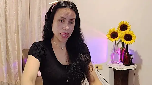 Bella Exhibition online show from January 12, 7:30 pm