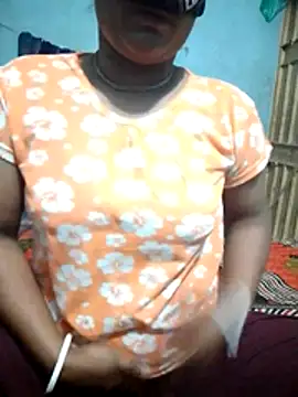 Hot8g online show from November 18, 2:32 pm