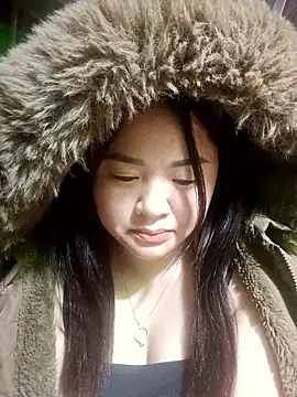 Bee-bgolden online show from November 24, 3:01 pm