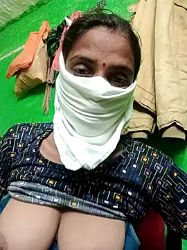 Hotgirl AD online show from November 9, 9:24 pm