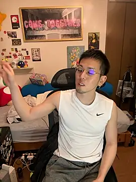 Snapshot of ippei0001 chatting on November 7, 1:33 pm ippei0001 online show from November 7, 1:33 pm