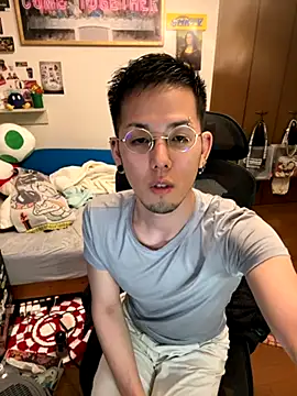 Snapshot of ippei0001 chatting on November 19, 1:55 pm ippei0001 online show from November 19, 1:55 pm