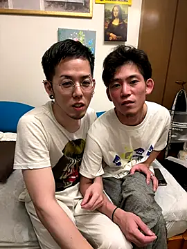 Snapshot of ippei0001 chatting on November 29, 2:53 pm ippei0001 online show from November 29, 2:53 pm