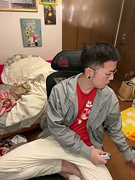 Snapshot of ippei0001 chatting on December 17, 2:45 pm ippei0001 online show from December 17, 2:45 pm