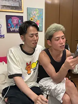 ippei0001 online show from April 29, 1:26 pm