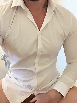 hommedure75 online show from November 5, 2:17 pm