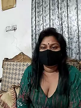 Snapshot of munni-506 chatting on February 22, 6:17 pm munni-506 online show from February 22, 6:17 pm