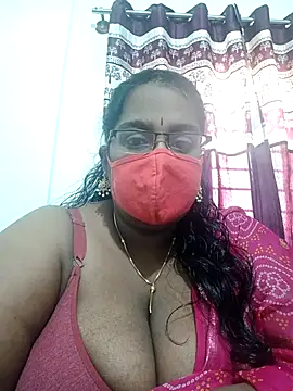 Snapshot of hootypriya chatting on March 13, 12:01 pm hootypriya online show from March 13, 12:01 pm