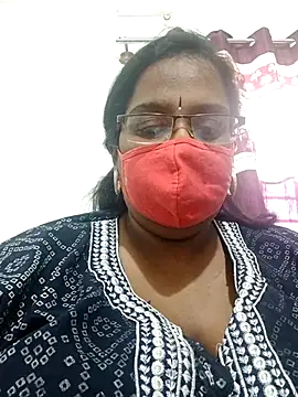 Snapshot of hootypriya chatting on March 16, 6:50 am hootypriya online show from March 16, 6:50 am