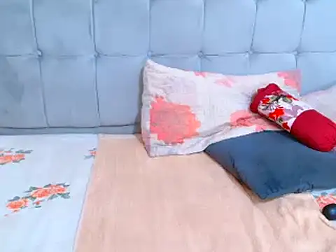 Snapshot of LeeBabby chatting on February 3, 11:10 pm LeeBabby online show from February 3, 11:10 pm