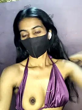 Snapshot of Thaper_Meera2 chatting on April 24, 12:57 am Thaper Meera2 online show from April 24, 12:57 am