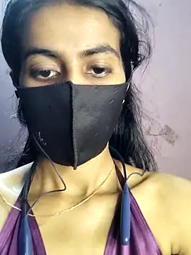 Snapshot of Thaper_Meera2 chatting on May 3, 9:21 pm Thaper Meera2 online show from May 3, 9:21 pm