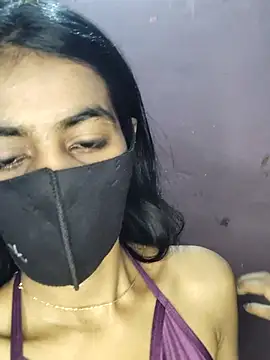 Snapshot of Thaper_Meera2 chatting on May 14, 1:23 am Thaper Meera2 online show from May 14, 1:23 am