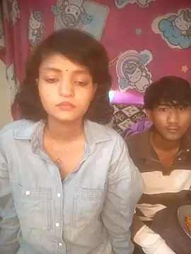 Snapshot of Freakingromance chatting on February 25, 12:04 pm Freakingromance online show from February 25, 12:04 pm