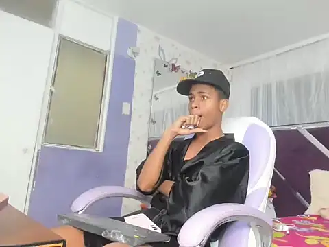 Santy bigcock 01 online show from November 20, 2:06 pm