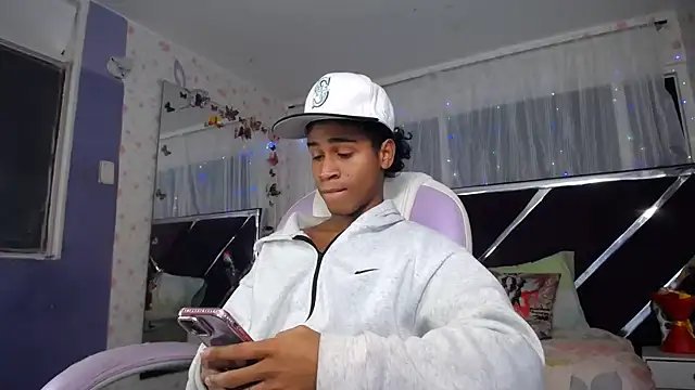 Santy bigcock 01 online show from June 3, 1:41 am