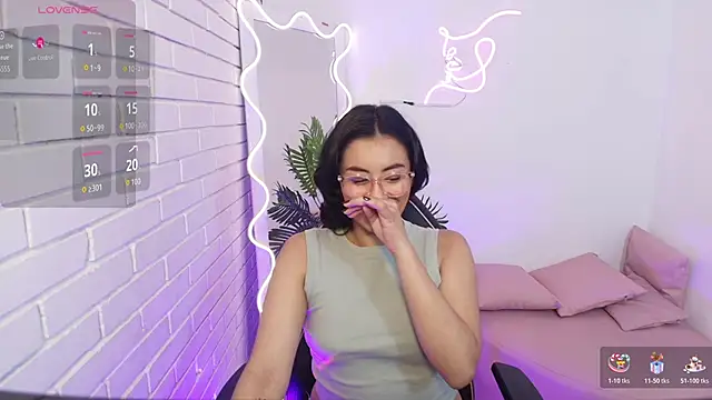 PEACHY TAY online show from December 5, 11:41 am